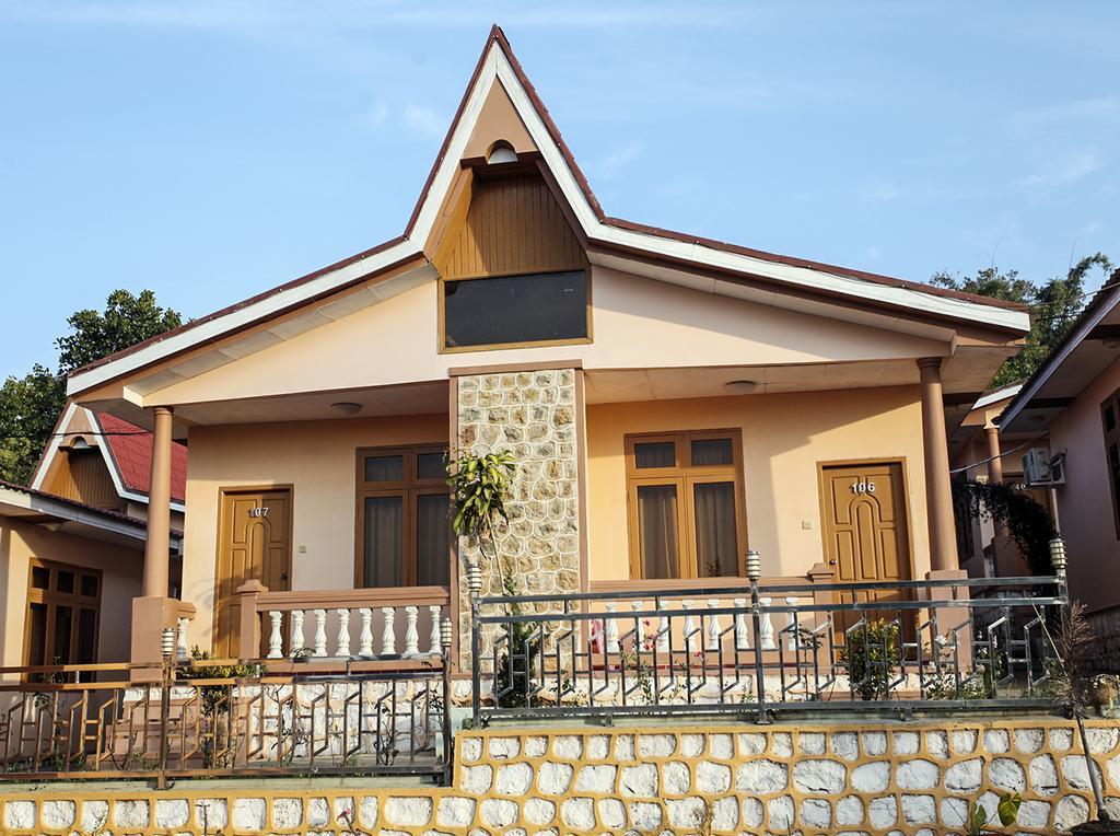 Hotel Ramonar Калау Екстериор снимка